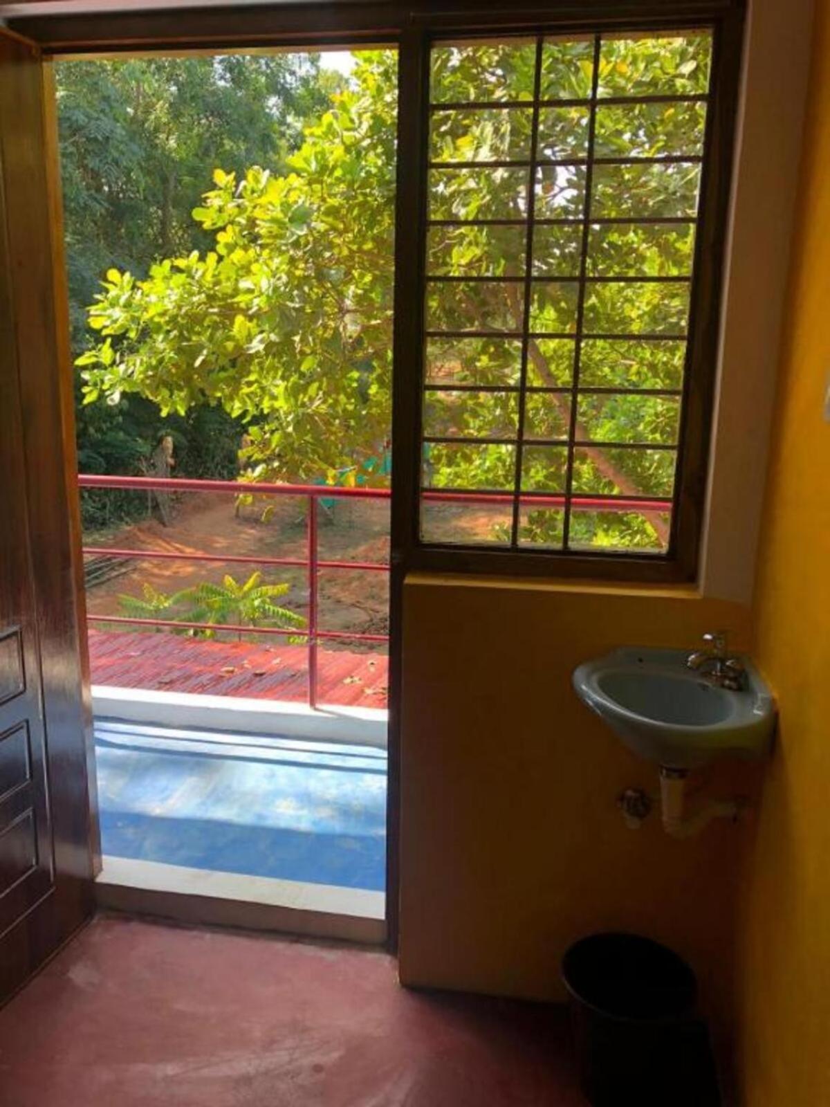 Travellers Crib Hotel Auroville Ngoại thất bức ảnh